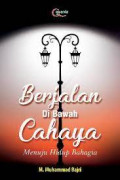 Berjalan di bawah cahaya